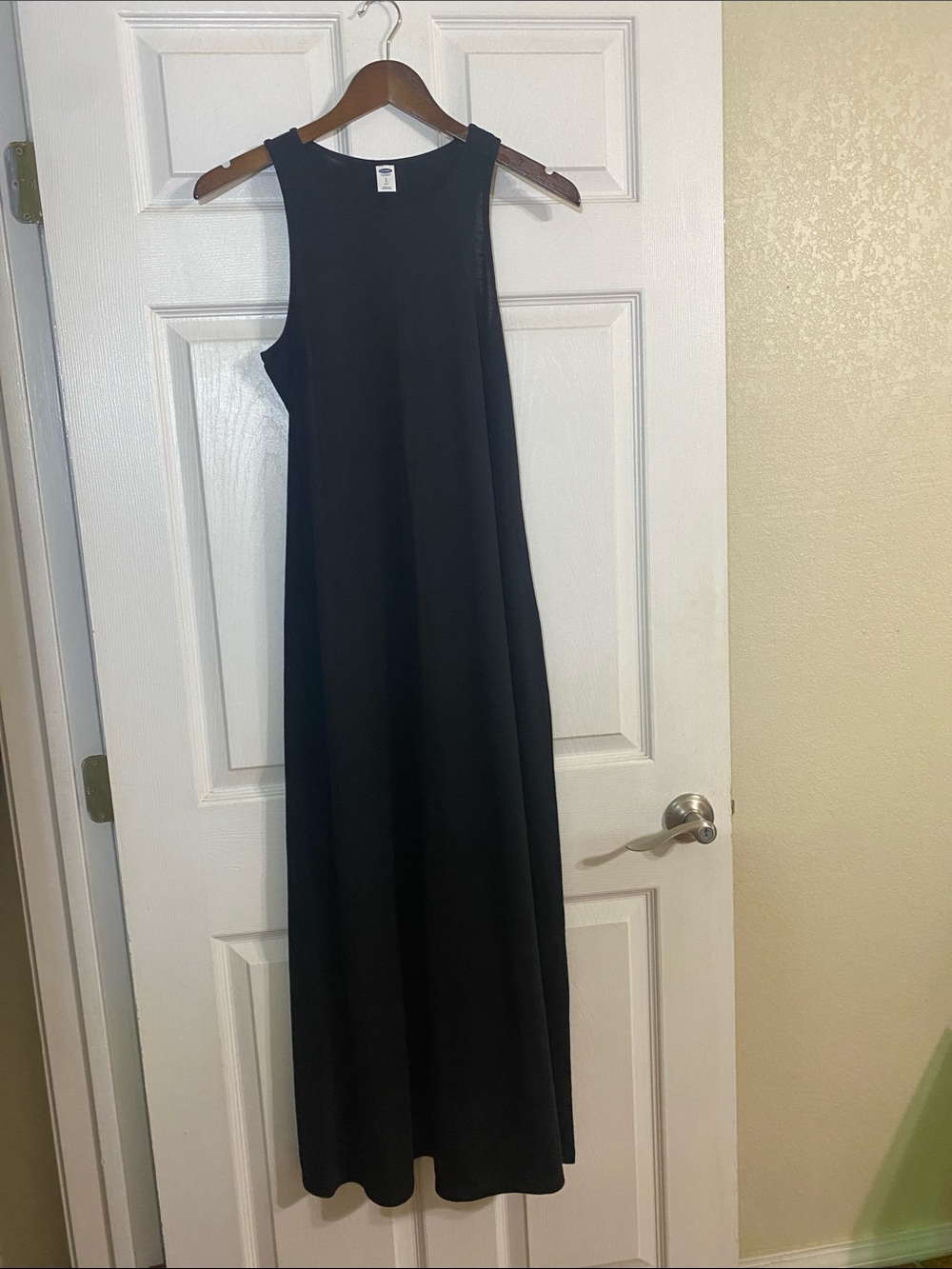 Old Navy Black Sleeveless Maxi Dress